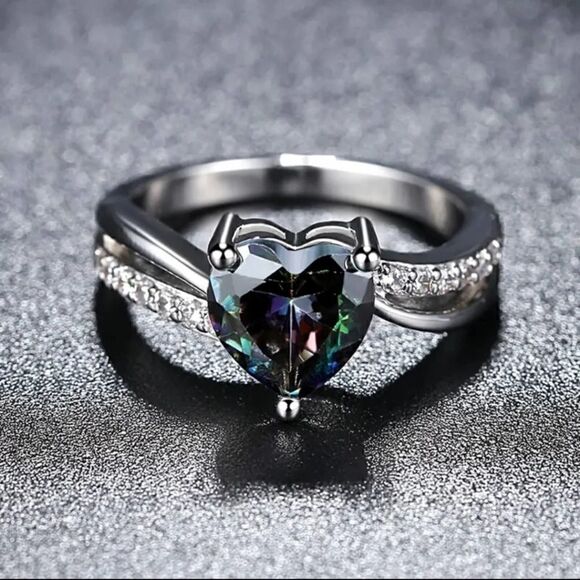 Love Heart Shaped Ring Rainbow Zircon Size 8 - Picture 2 of 6